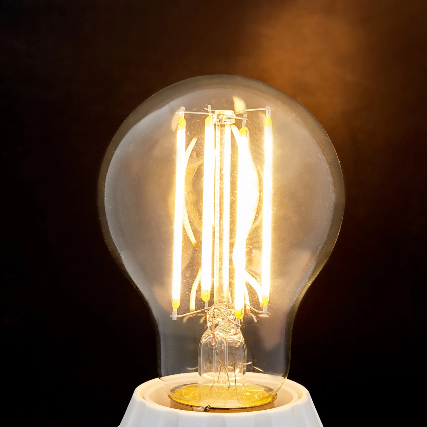 E27 LED-Filament 7W 806lm 2.700K Klar 3er-Set – Bild 4