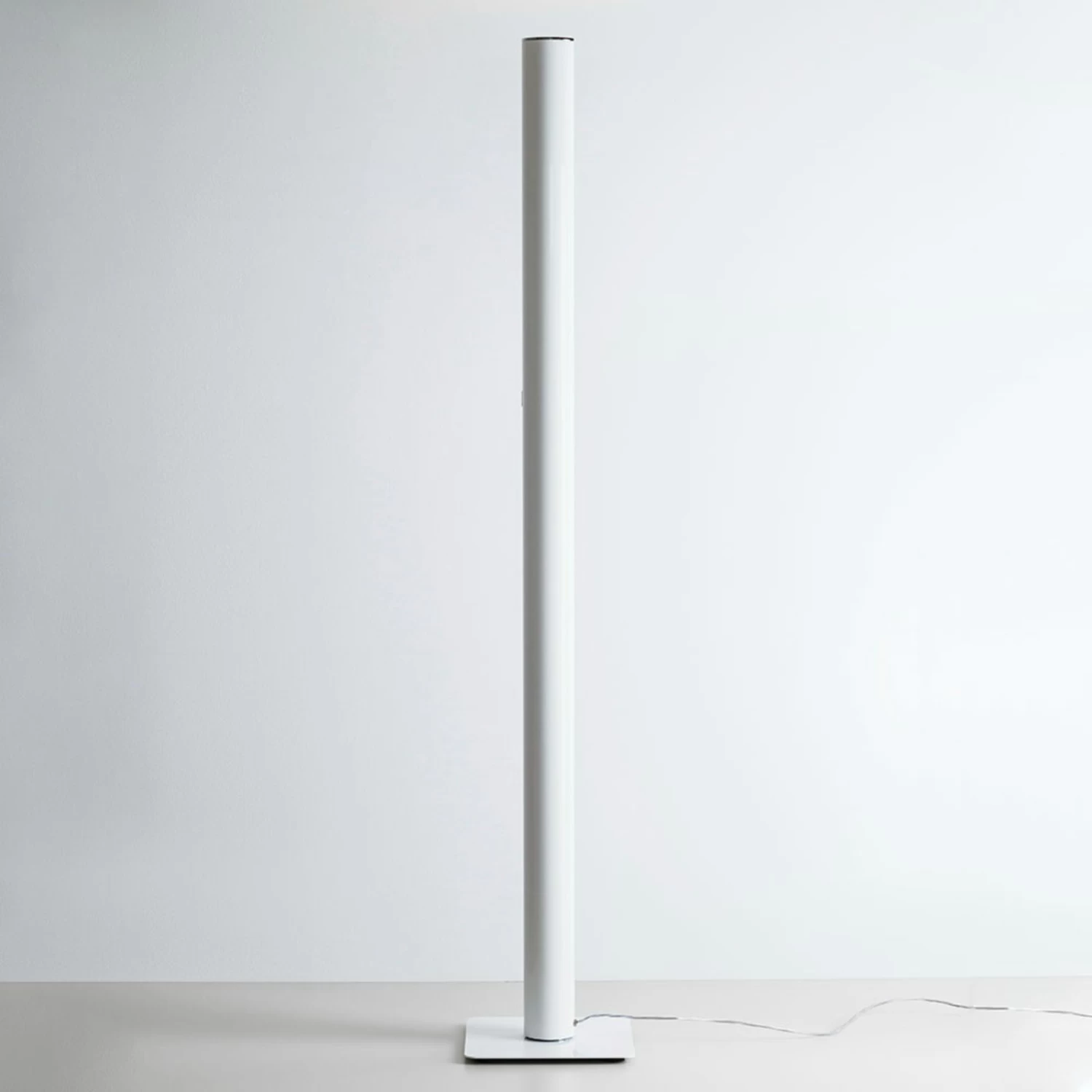 Artemide Ilio - LED-Stehleuchte, App, Weiß, 3000K