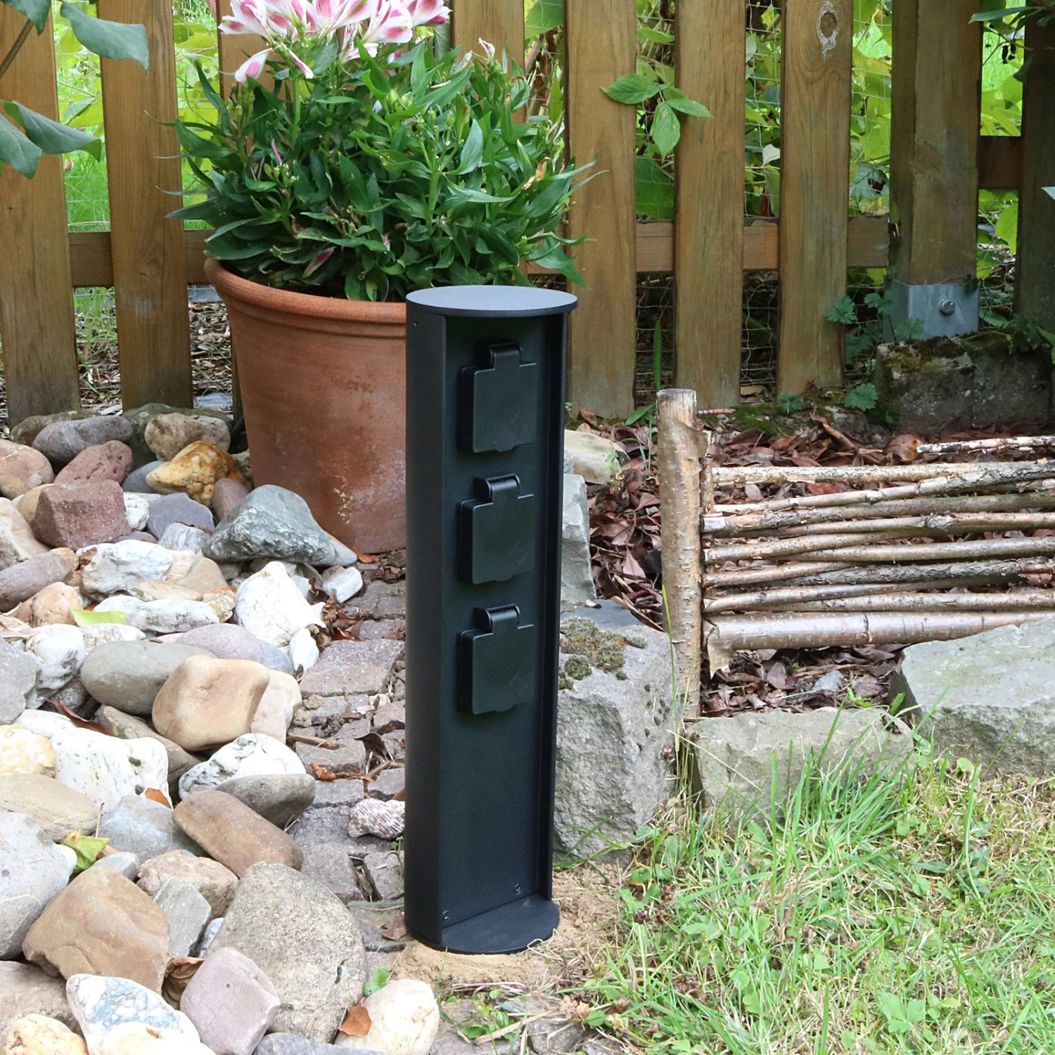 Steckdosensäule Socket, 3 Anschlüsse, Max. 3.500 W – Bild 3