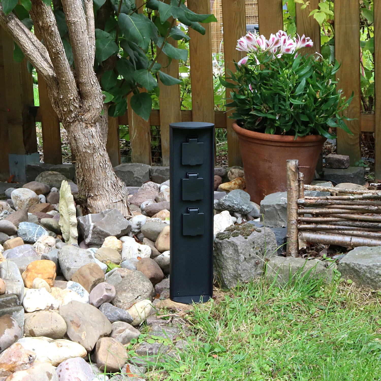 Steckdosensäule Socket, 3 Anschlüsse, Max. 3.500 W – Bild 4