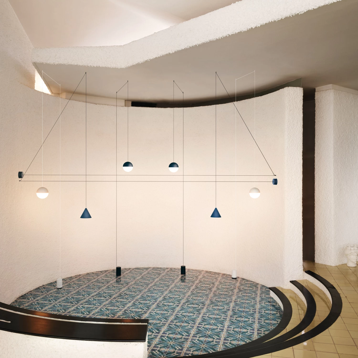 FLOS String Light Sphere Hängelampe Weiß 12m Touch – Bild 2