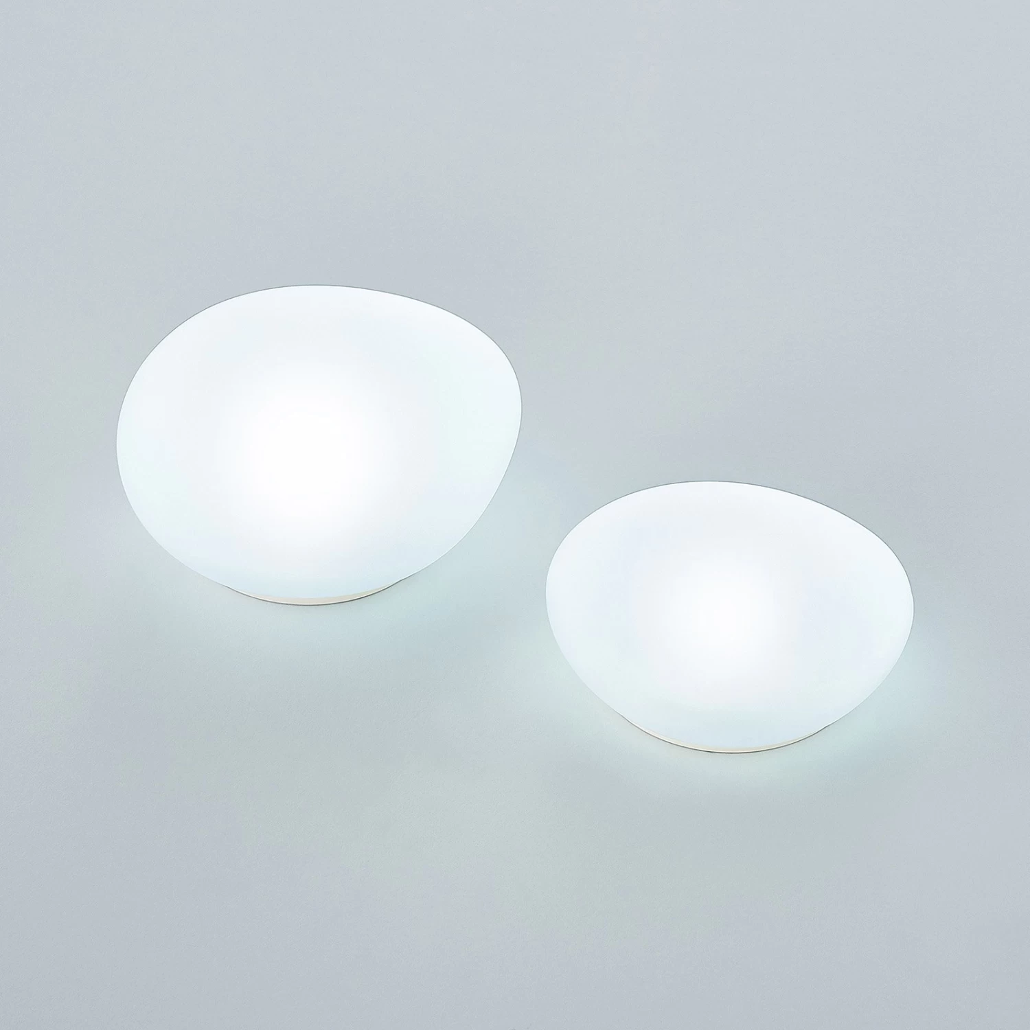 Lindby Pebbla LED-Solar-Dekoleuchten, 2er Set – Bild 7