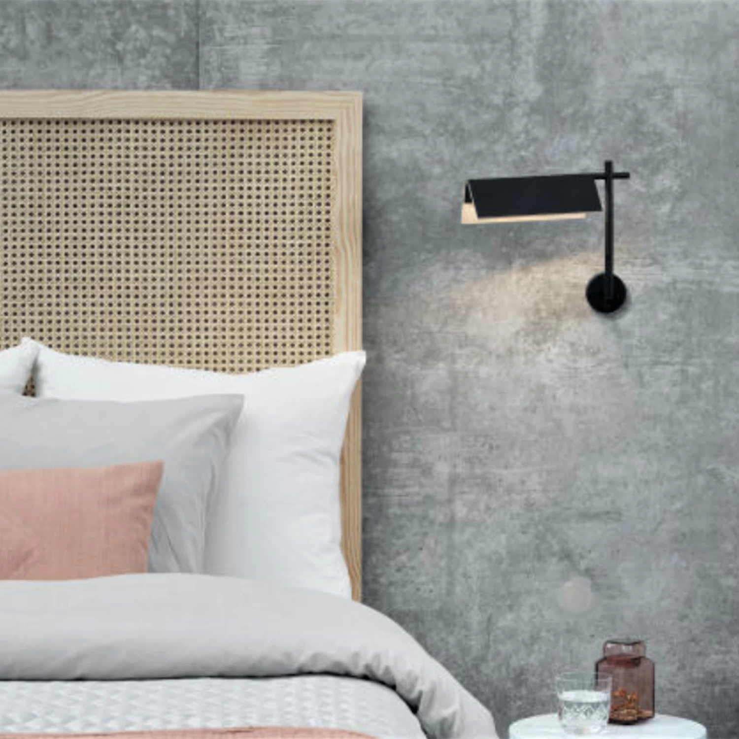 LED-Wandleuchte Svit Touchdim Holz/schwarz 2.700K – Bild 2