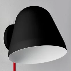 Nyta Tilt Wall Short Wandlampe Kabel Rot, Schwarz