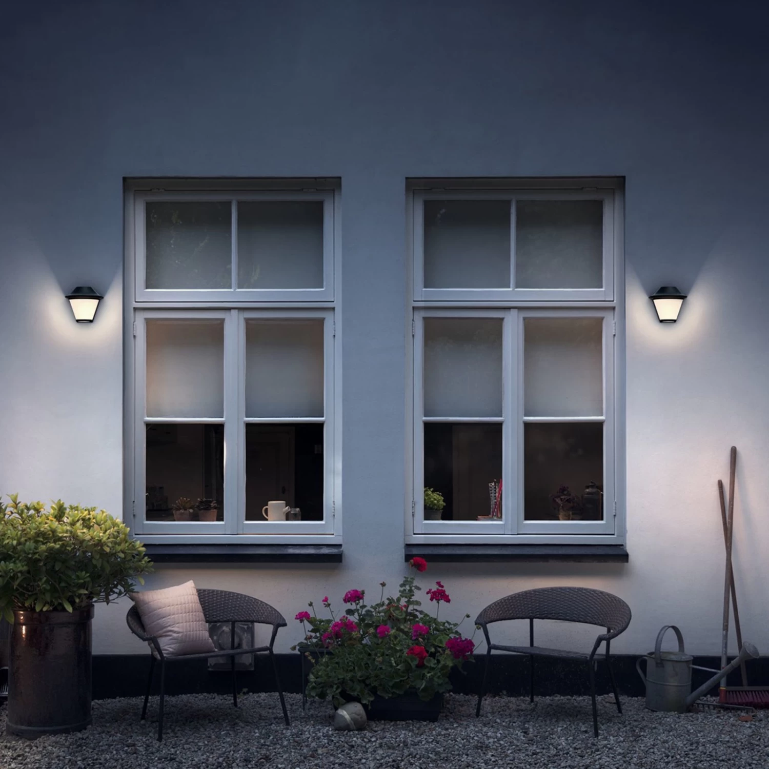 Philips MyGarden Serres Außenwandlampe Schwarz – Bild 2