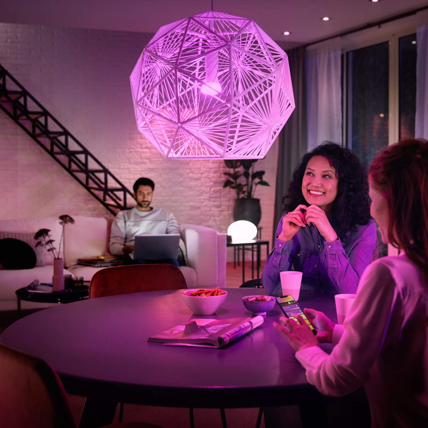 Philips Hue White&Color Ambiance 6,5W E27 2er-Set – Bild 7
