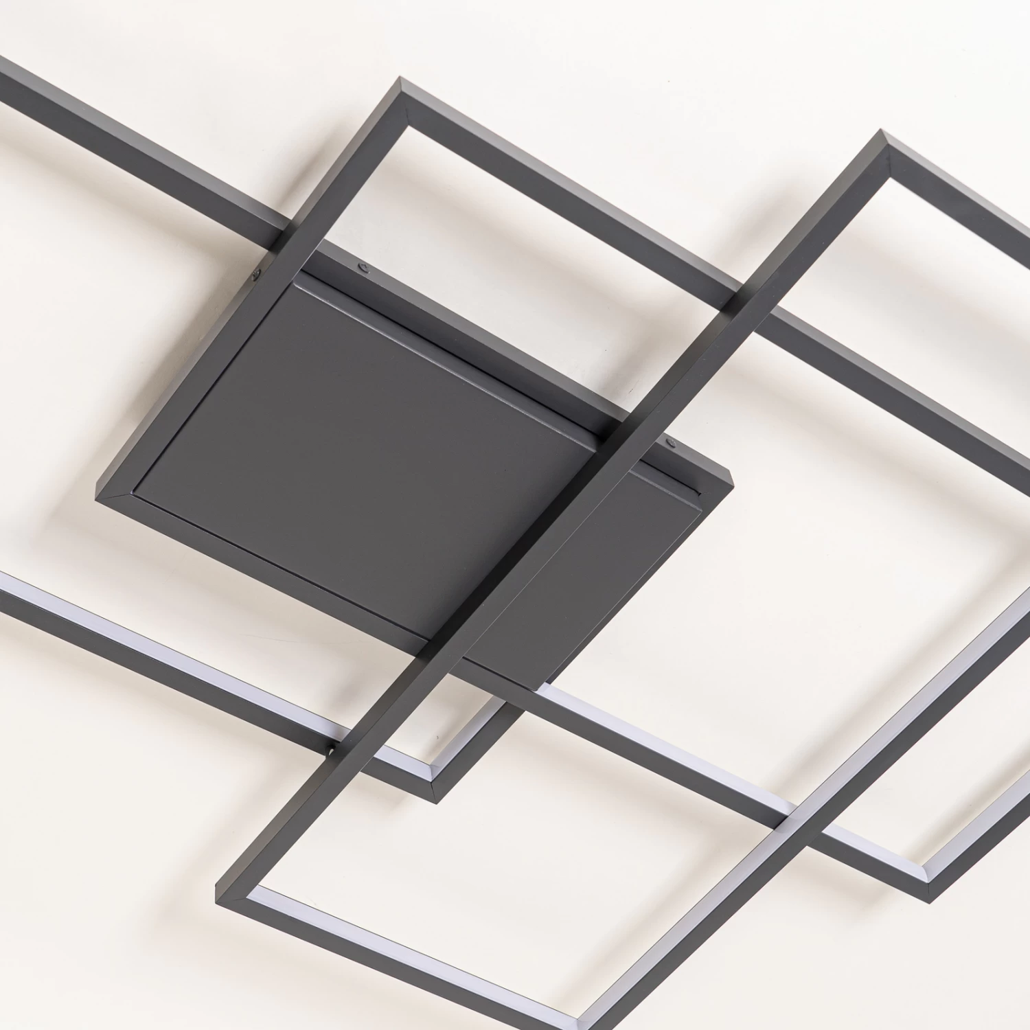 Lindby Manelia LED-Deckenlampe CCT, RGB, 114 Cm – Bild 8