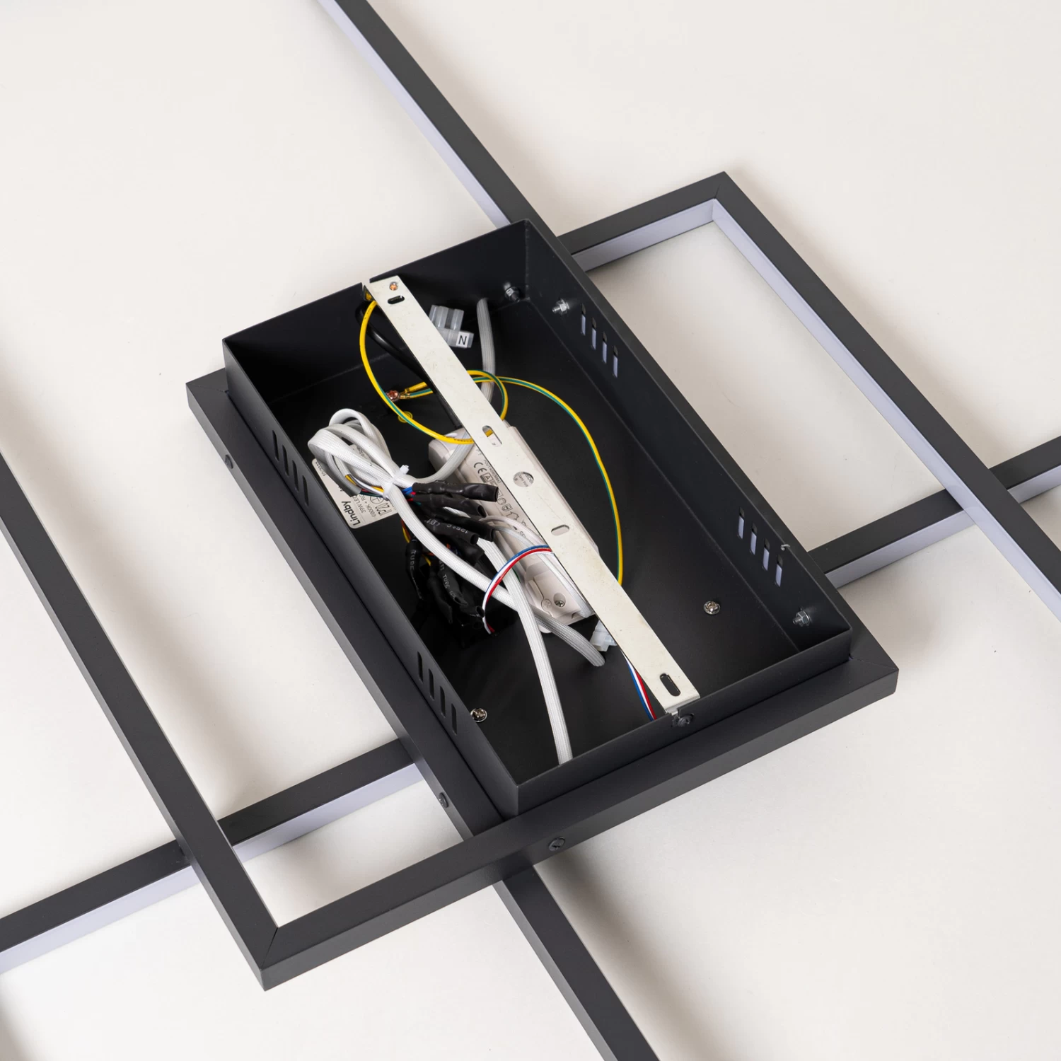 Lindby Manelia LED-Deckenlampe CCT, RGB, 114 Cm – Bild 9