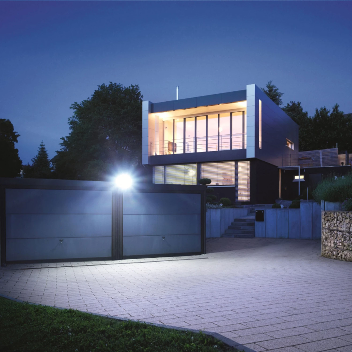 STEINEL XLED Pro 240 LED-Außenstrahler Weiß – Bild 2