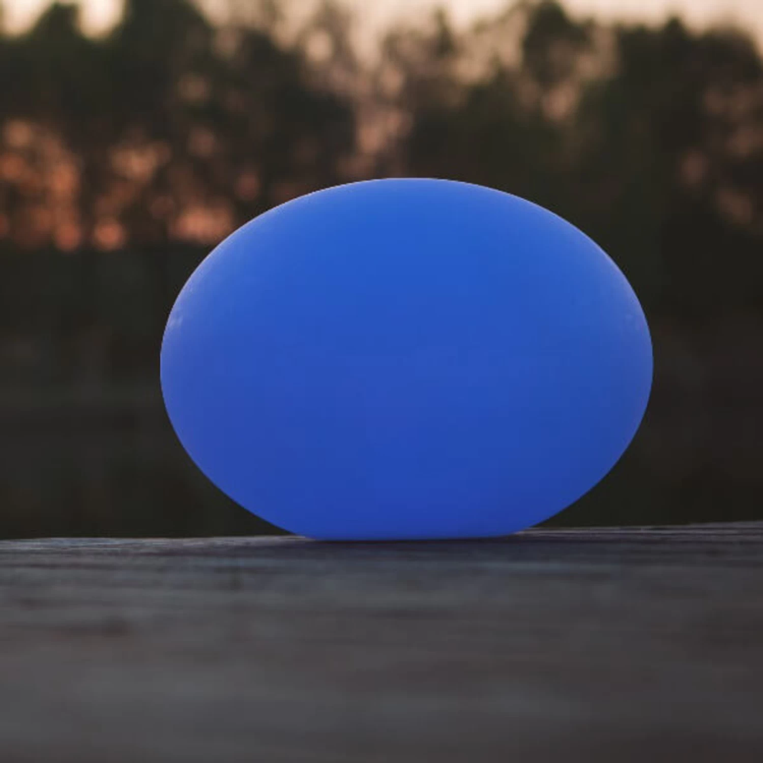 Schwimmfähige LED-Dekoleuchte Flatball L – Bild 2