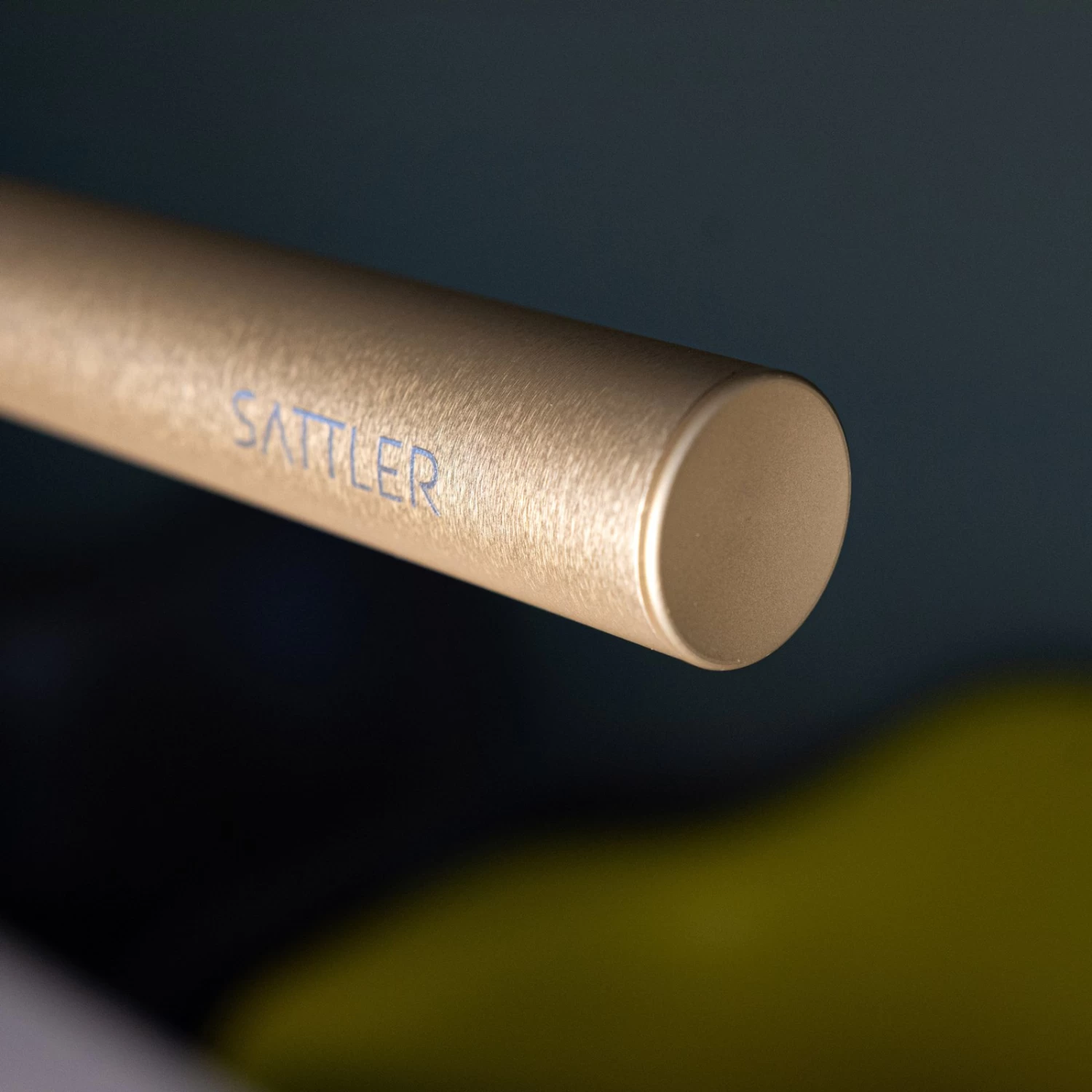 Sattler Palito Linea, 3.000K, TRIAC, 125cm, Gold – Bild 7