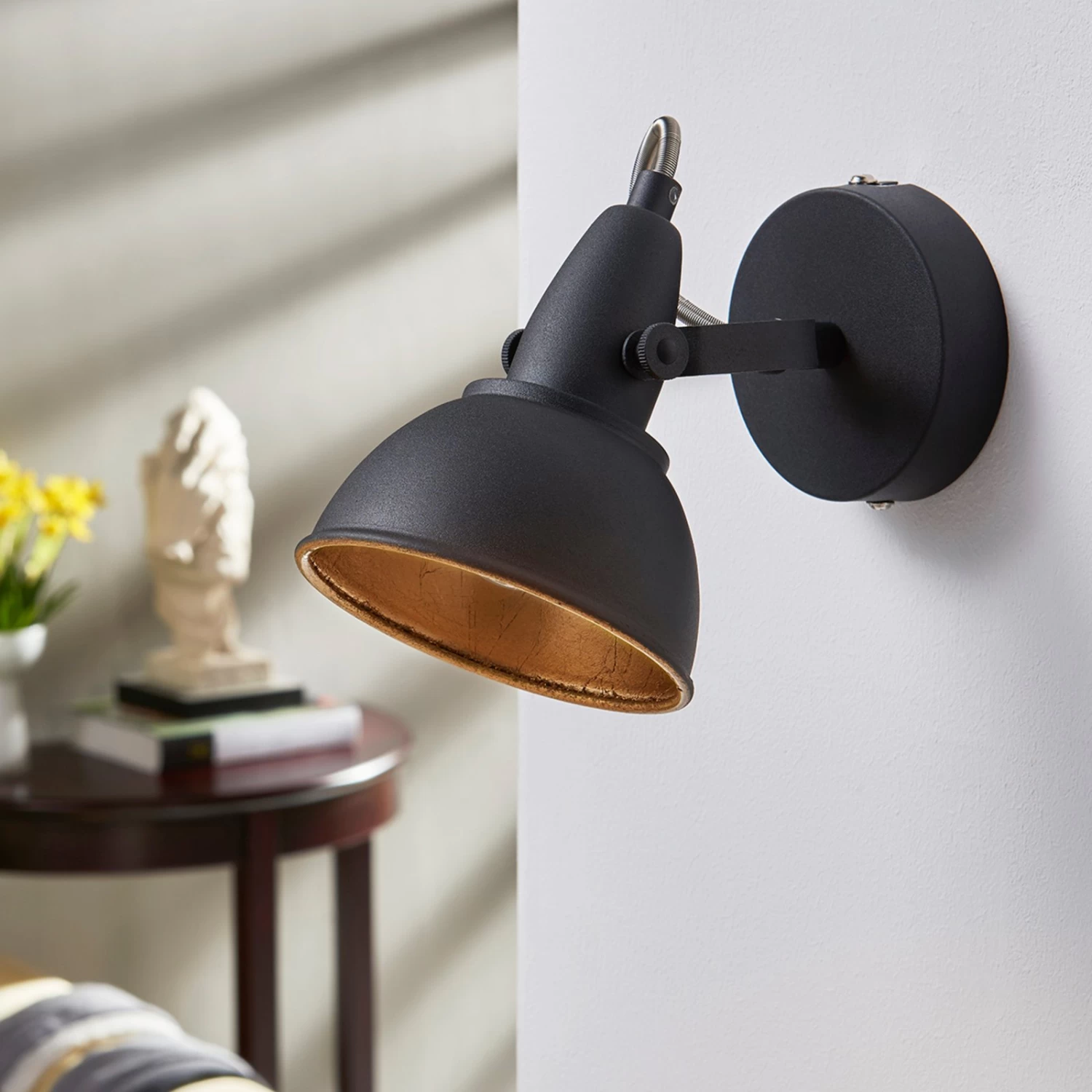 Wandleuchte Julin, Vintage-Look, Schwarz-gold – Bild 2