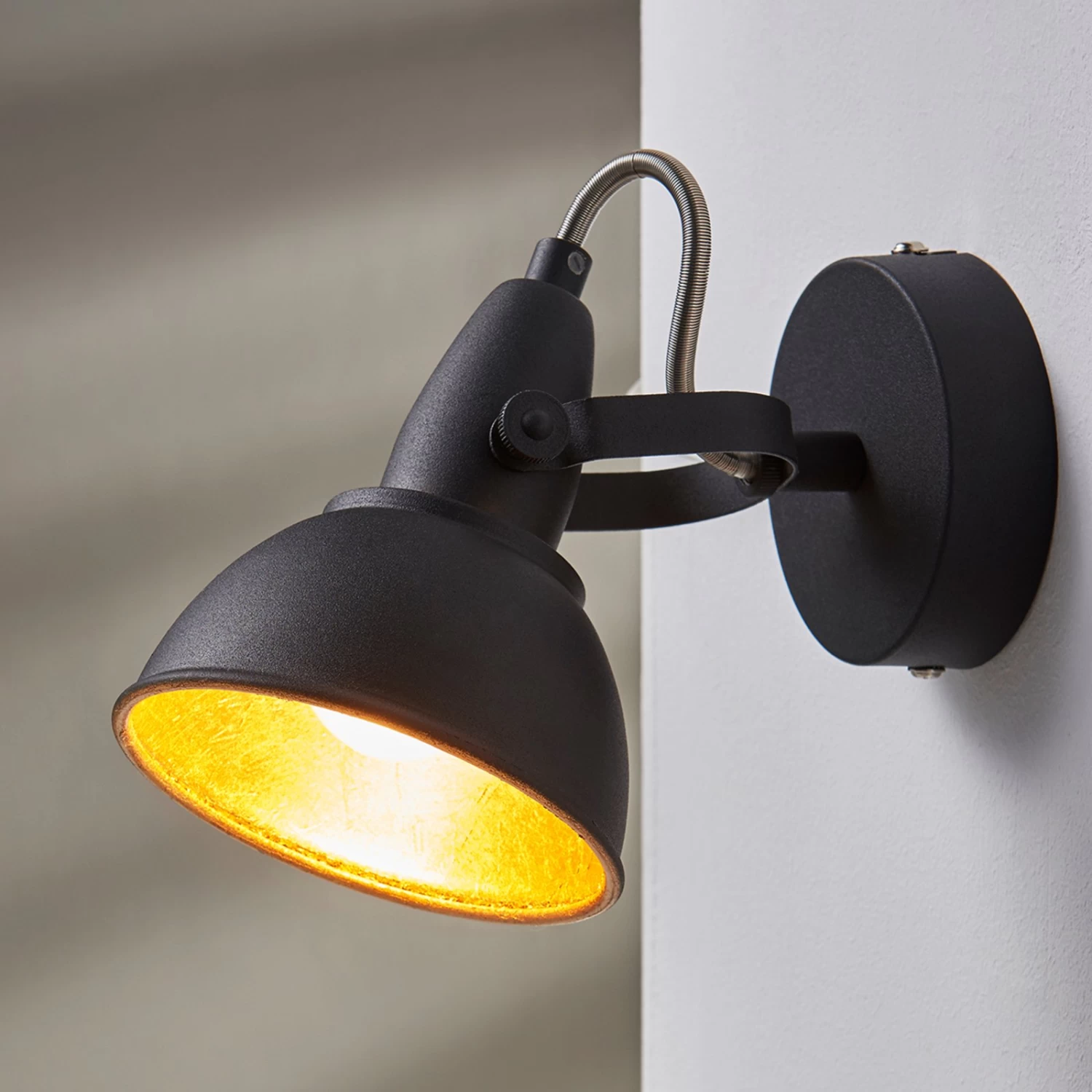 Wandleuchte Julin, Vintage-Look, Schwarz-gold – Bild 3