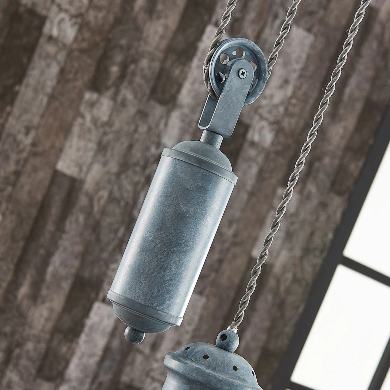 Louisanne - Betongraue Hängeleuchte M. Jojo-Pendel – Bild 7