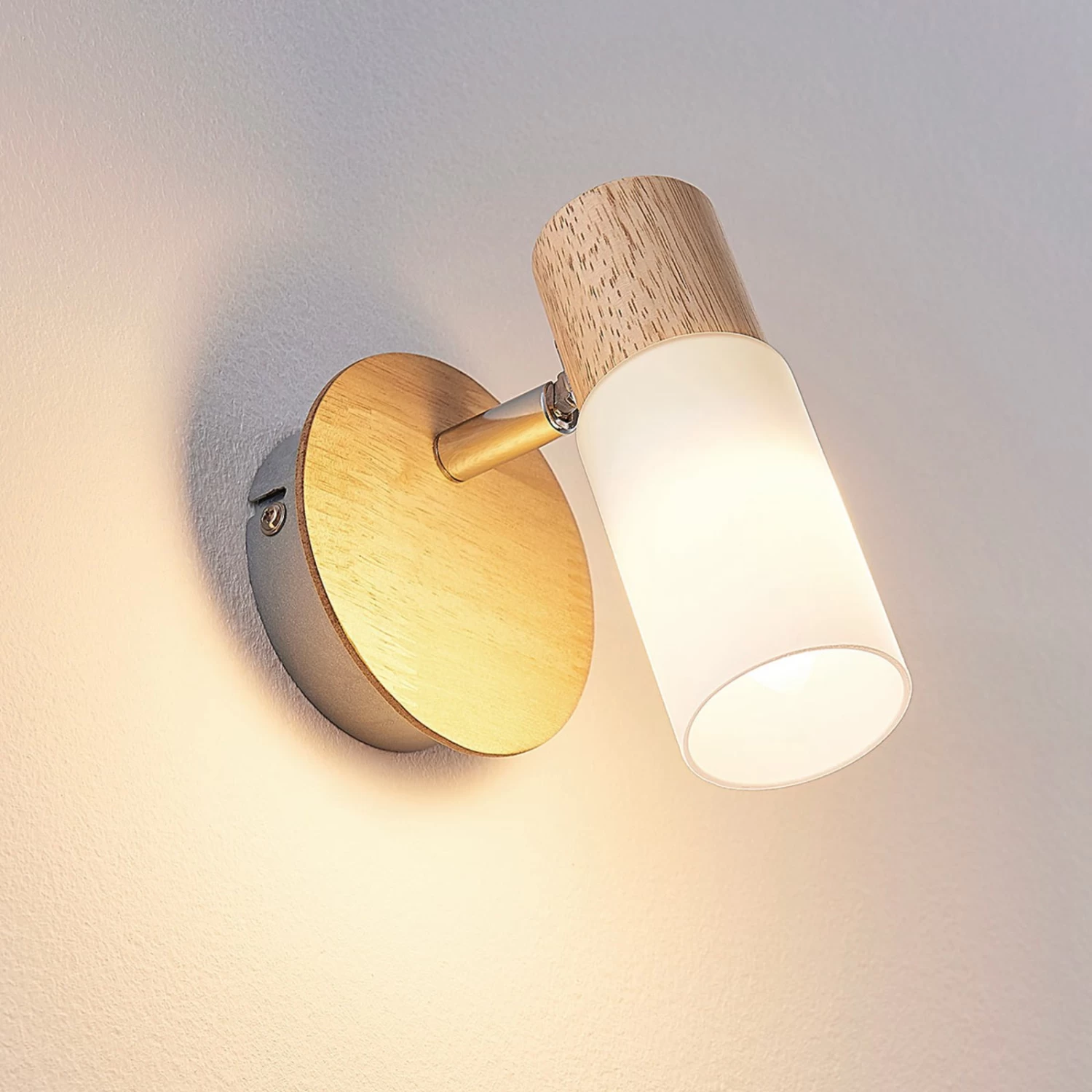 Holzspot Christoph Mit Weißem Schirm – Bild 7