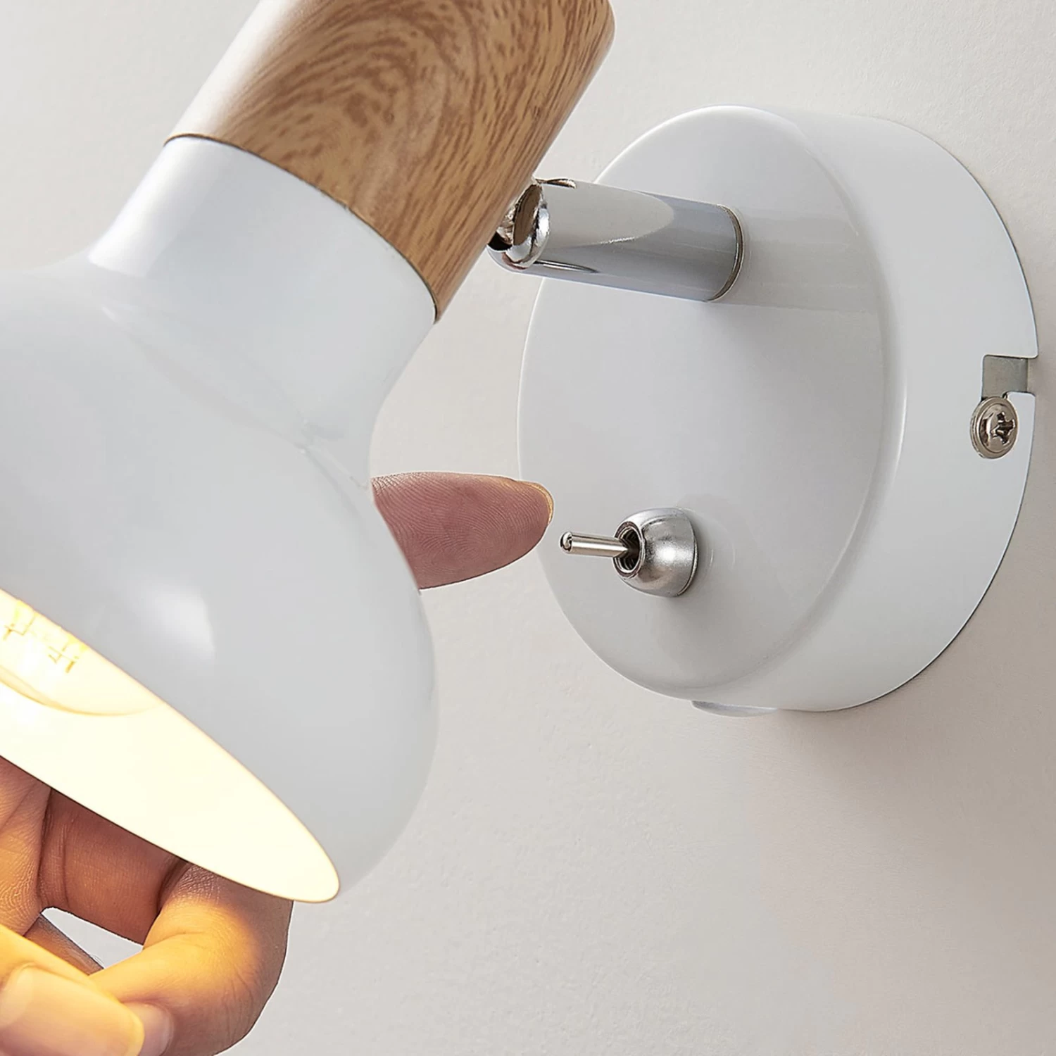 Weißer Metallstrahler Fridolin Mit Schalter – Bild 6