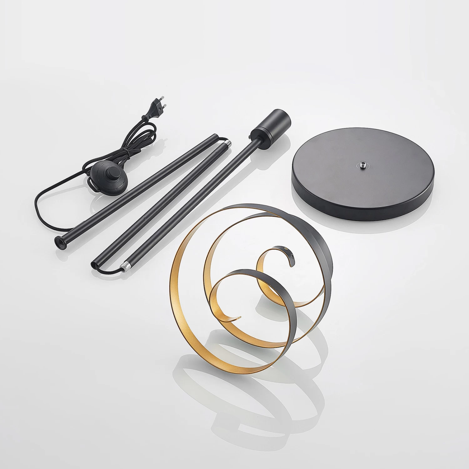Lindby Colten Stehleuchte, Spirale, Schwarz, Gold – Bild 9