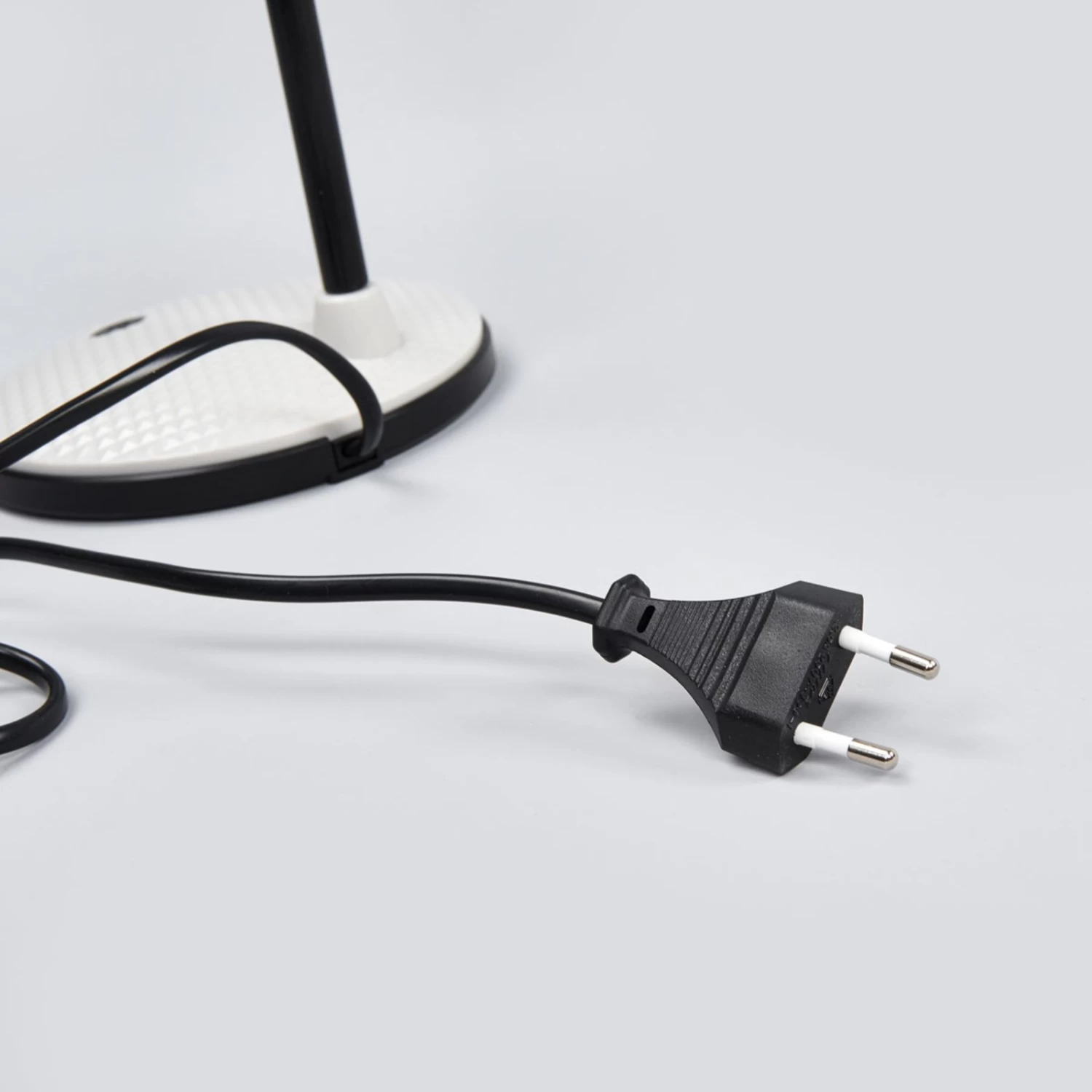 LED-Schreibtischlampe Ivan In Hellgrau Und Schwarz – Bild 8