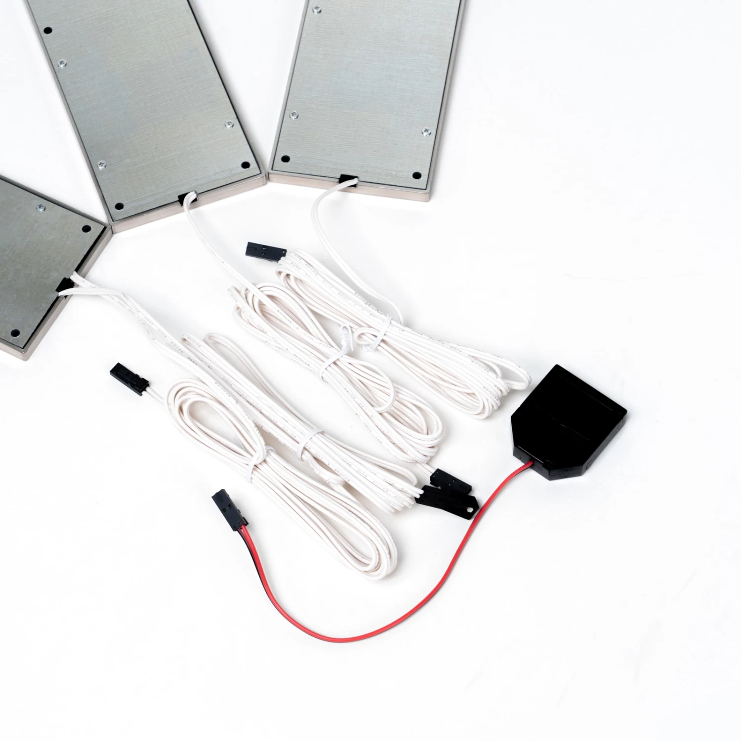 Prios Juska LED-Unterbauleuchte Edelstahl 3 Stück – Bild 7