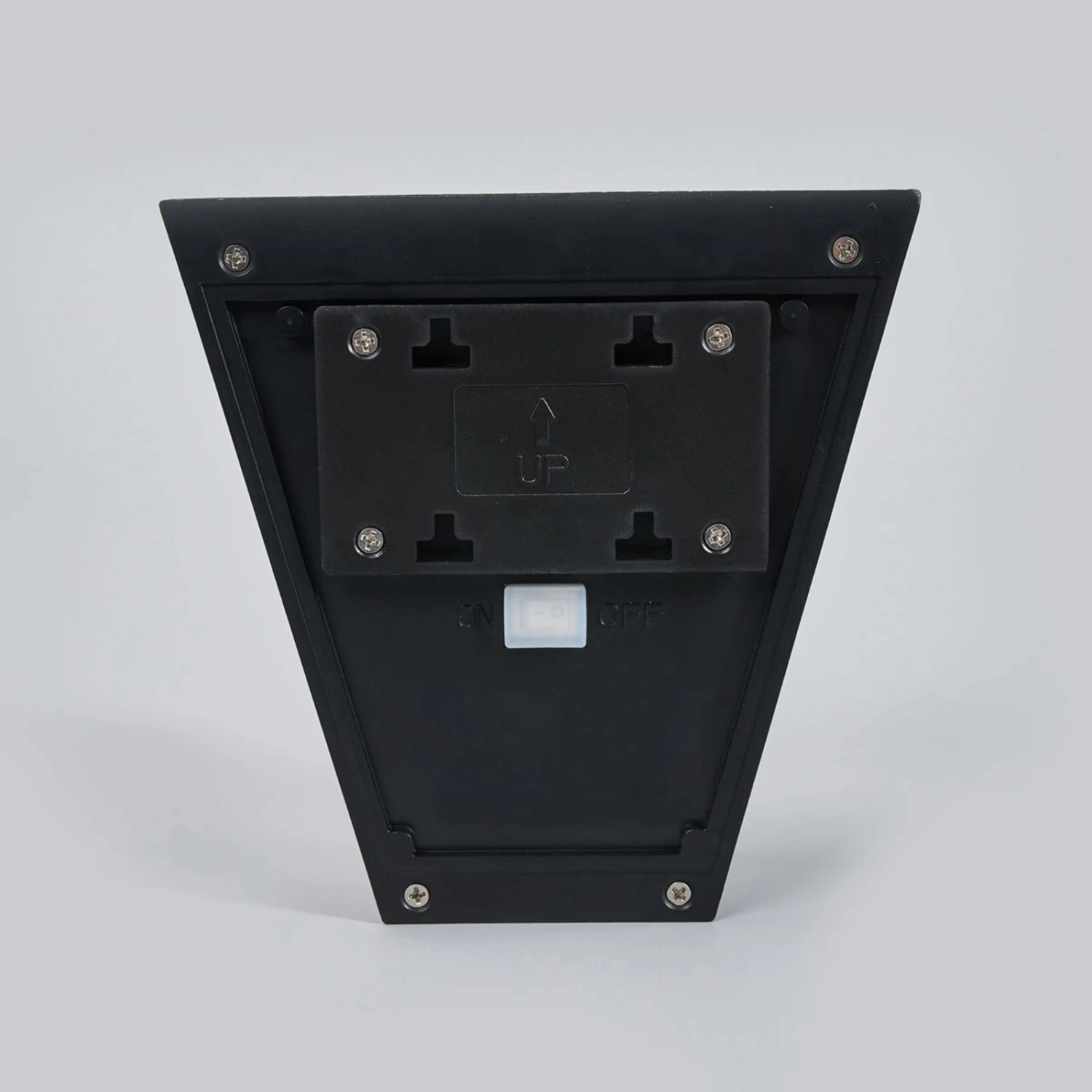 LED-Solarwandleuchte Yago, Gefrosteter Schirm – Bild 6