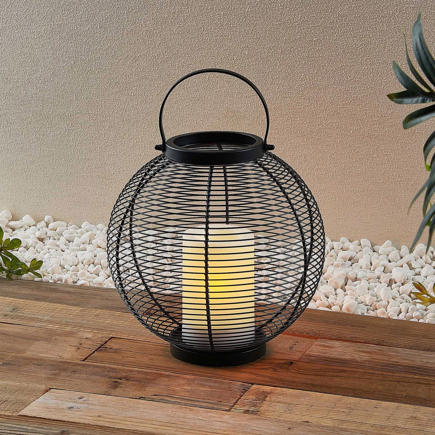 Lindby Mairuna LED-Solar-Laterne, Schwarz, 30,8 Cm