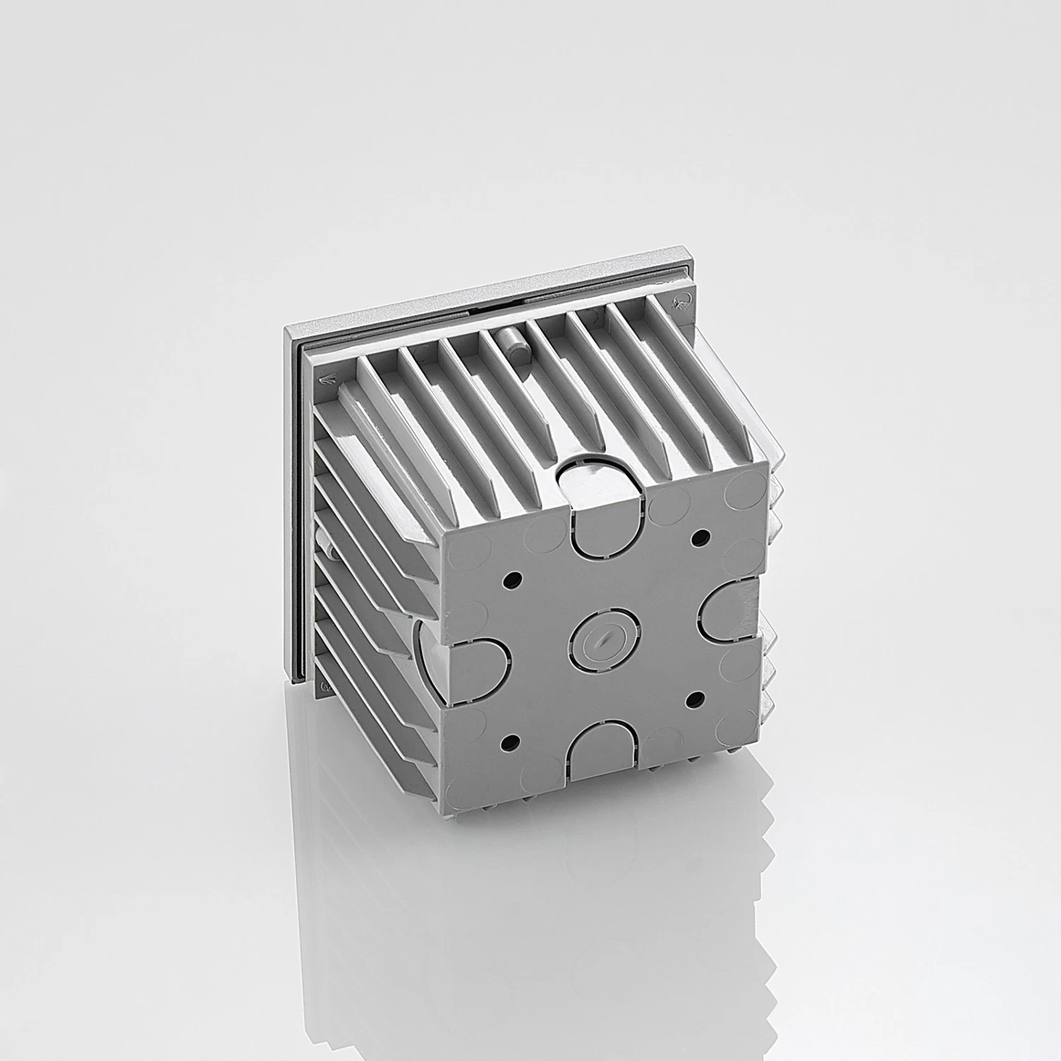 Arcchio Makio Wandeinbauleuchte, Silber, G9, IP65 – Bild 8