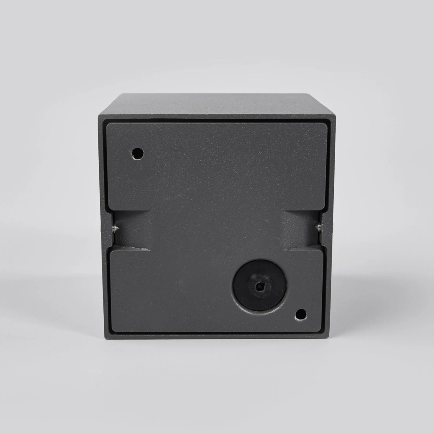 Lucande Würfelförmige LED-Außendeckenlampe Tanea, IP54 – Bild 6